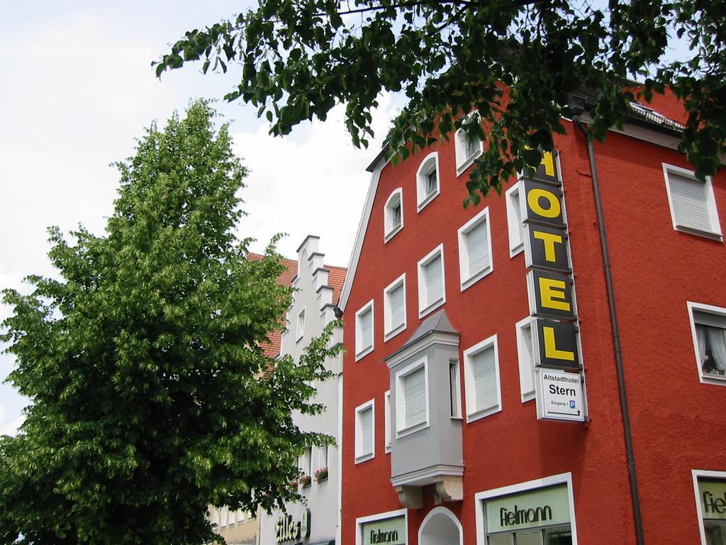 نيوماركت إن دير أوبيرفالز Stadt-Gut-Hotel Altstadt-Hotel Stern المظهر الخارجي الصورة